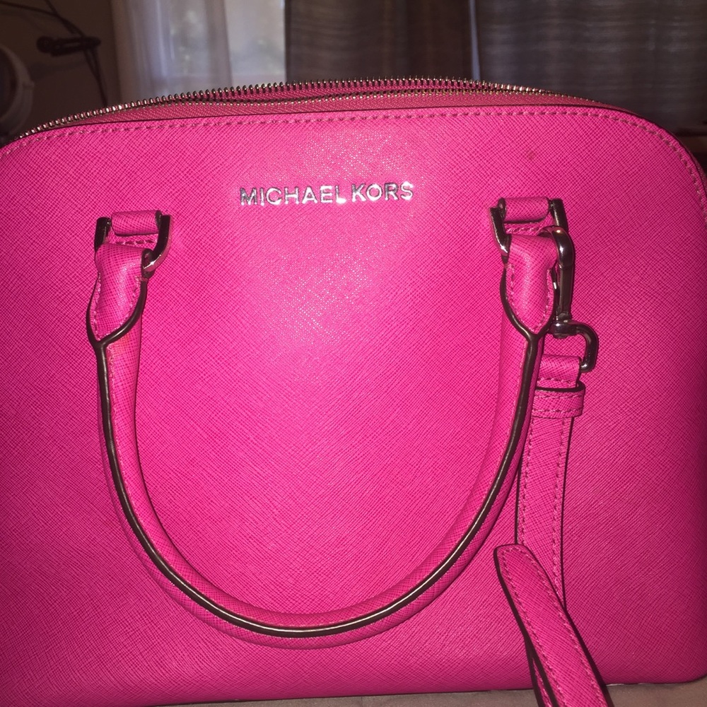 Micheal Kors purse